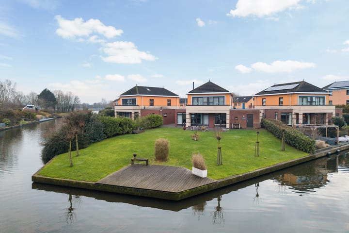 Helling 23 main image