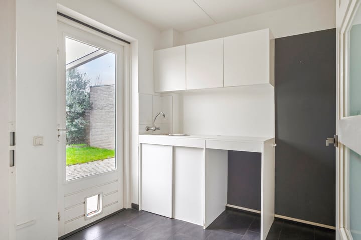 Photo 15 of Concordiastraat 36