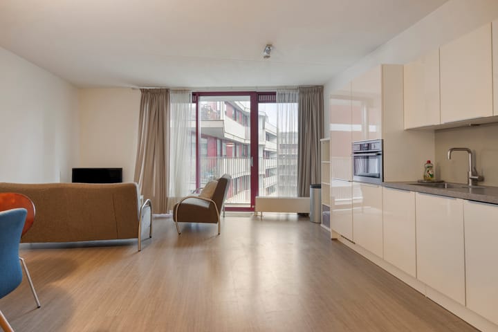 Foto 3 van Carolina MacGillavrylaan 552