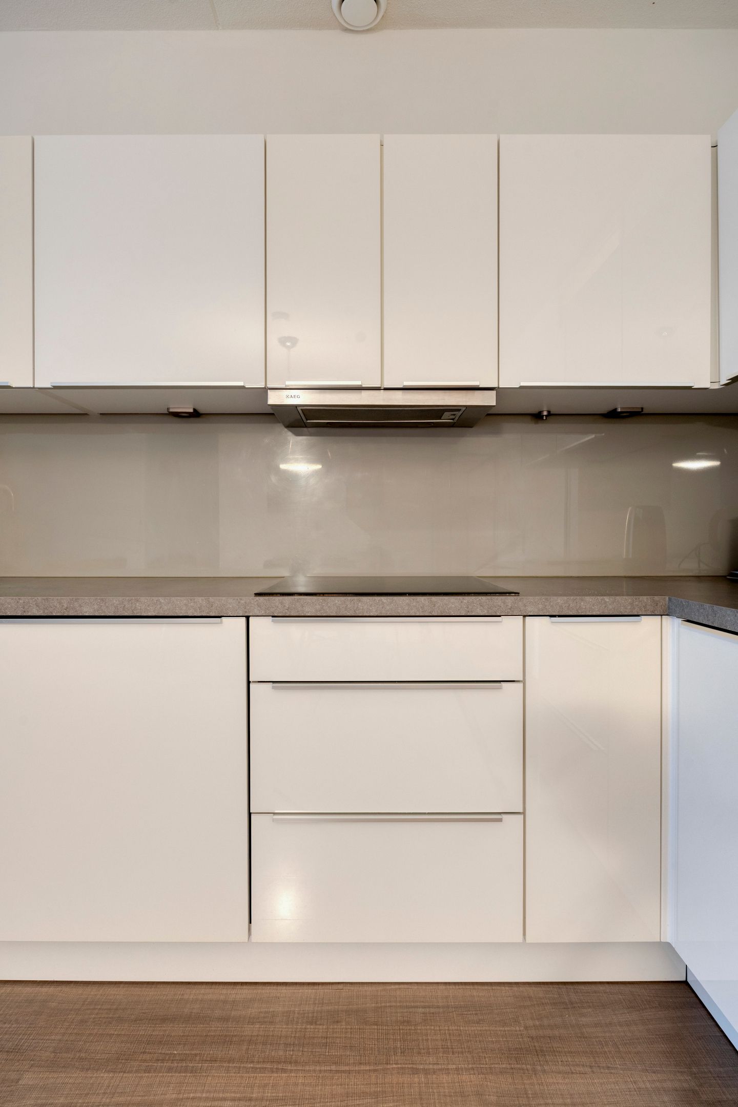 Foto 9 van Carolina MacGillavrylaan 552