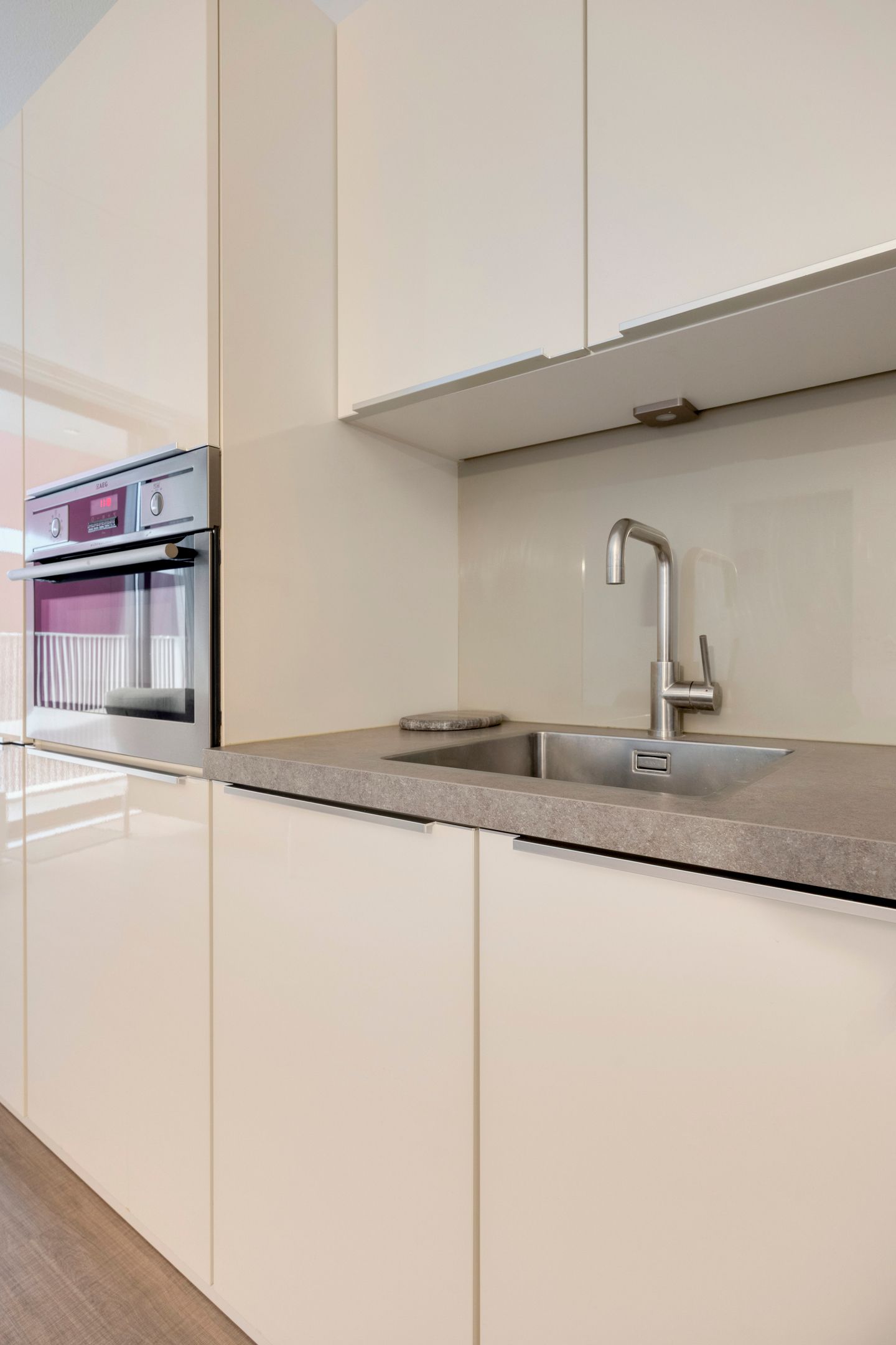 Foto 10 van Carolina MacGillavrylaan 552