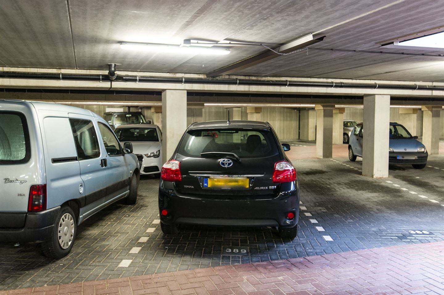 Foto 29 van Carolina MacGillavrylaan 552