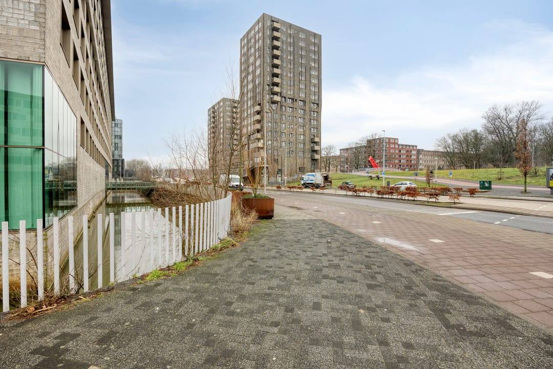 Foto 32 van Carolina MacGillavrylaan 552