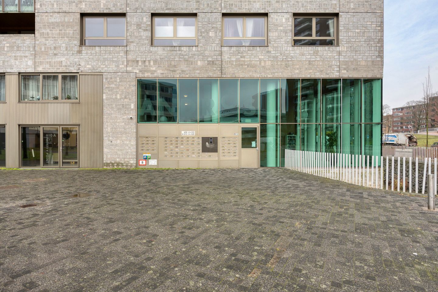 Foto 34 van Carolina MacGillavrylaan 552