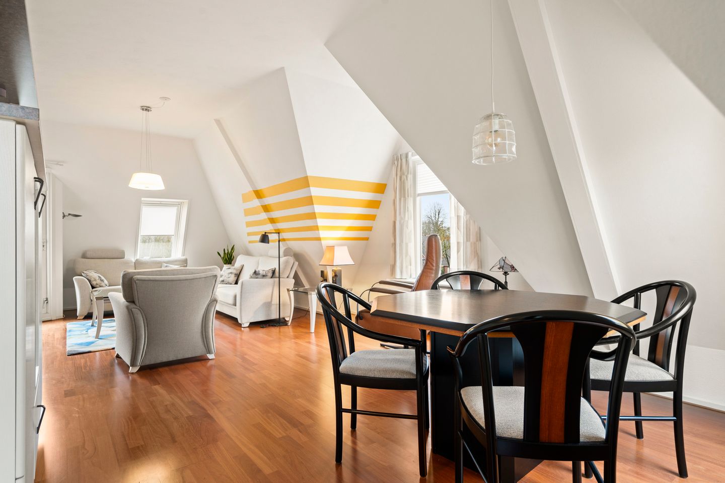 Foto 20 van Stationsstraat 22-B