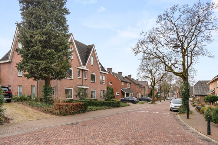 Foto 43 van Stationsstraat 22-B