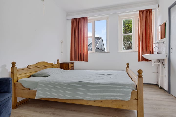 Vrijstaande woning te koop: J. Buiskoolweg 16, Vriescheloo