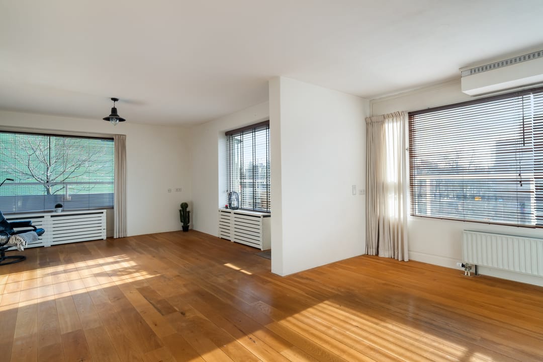 Photo 17 of Weena 761