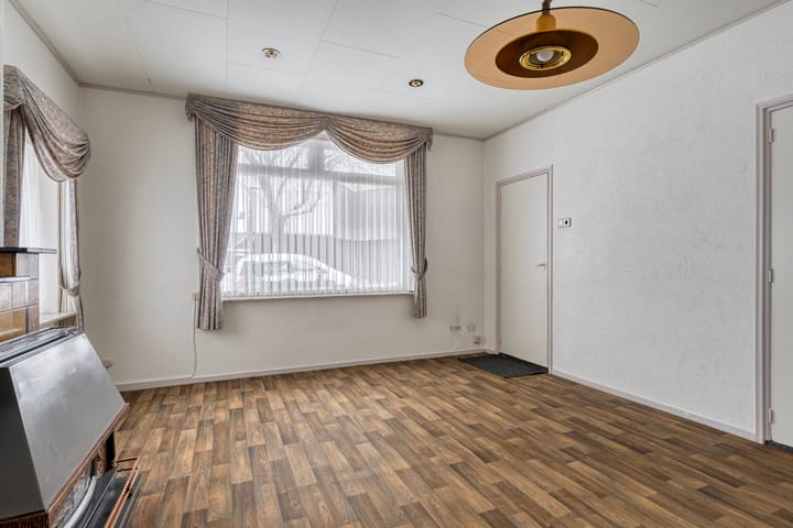 Foto 7 van Dahliastraat 8