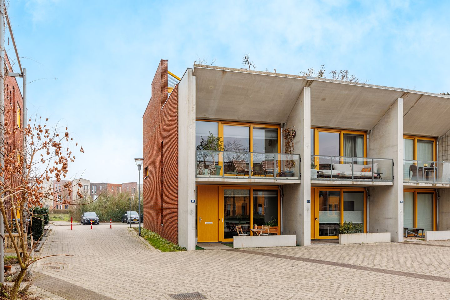 Photo 1 of John Lennonstraat 41