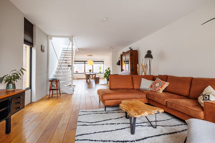 Photo 3 of John Lennonstraat 41