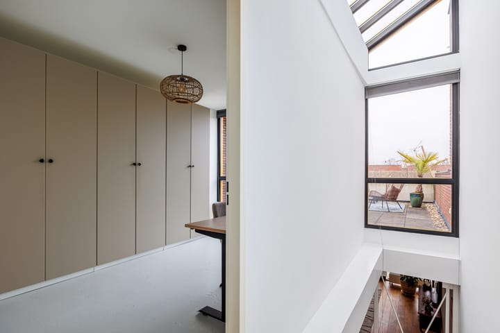 Photo 45 of John Lennonstraat 41