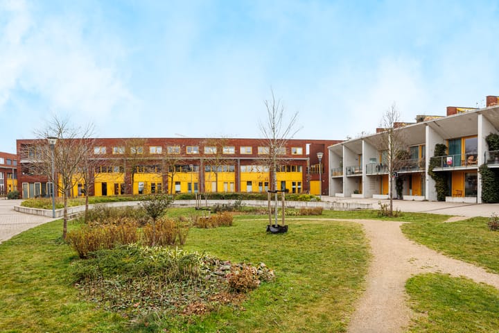 Photo 55 of John Lennonstraat 41