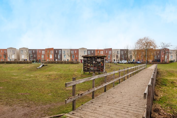 Photo 58 of John Lennonstraat 41