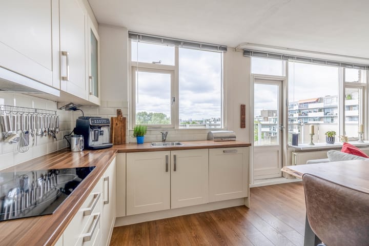 Foto 24 van Henry Moorepassage 252