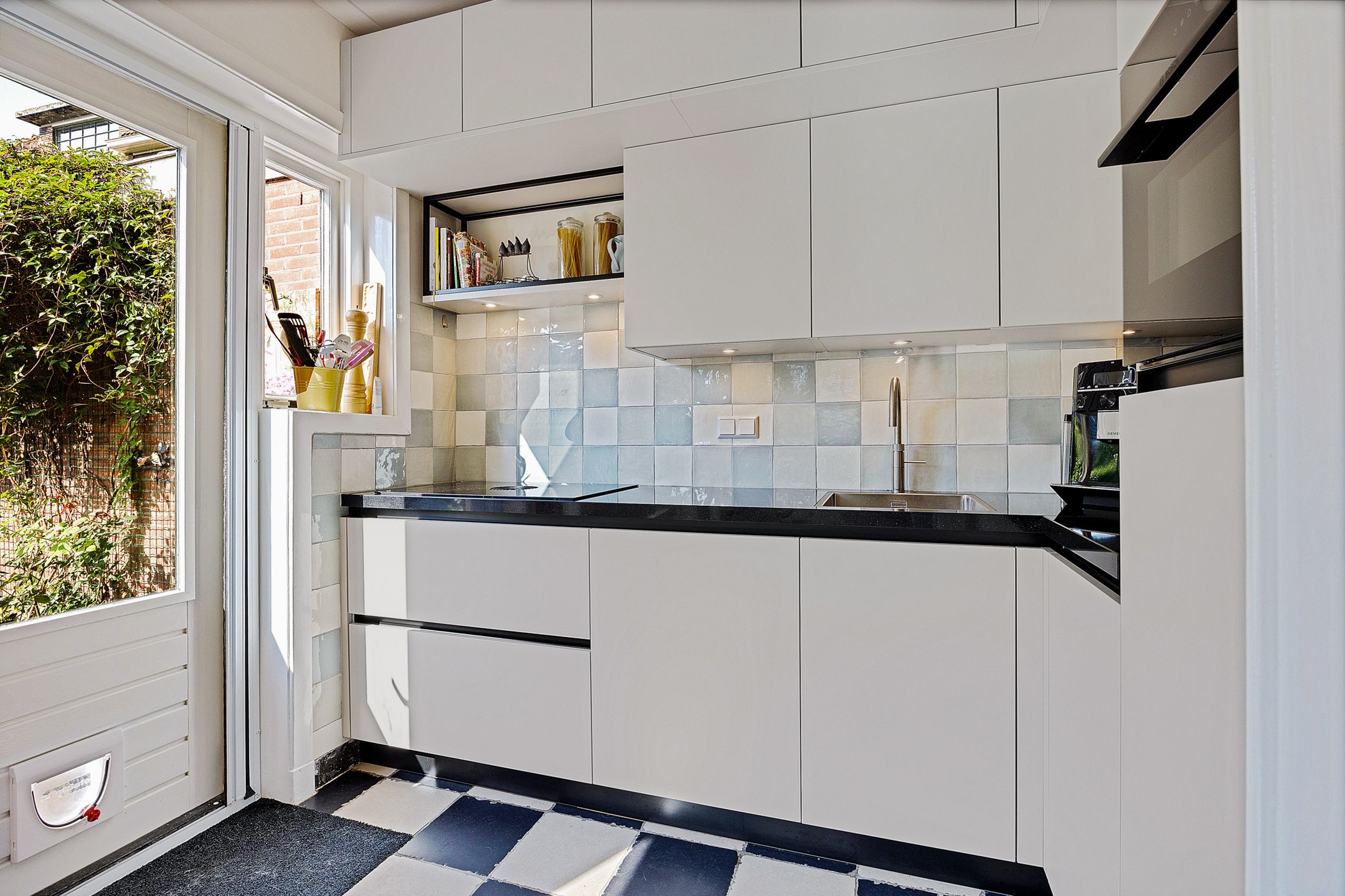 Foto 15 van Graaf Florisweg 68