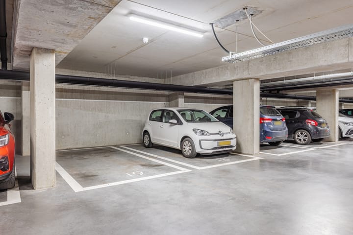 Photo 34 of Kloosterstraat 12-12