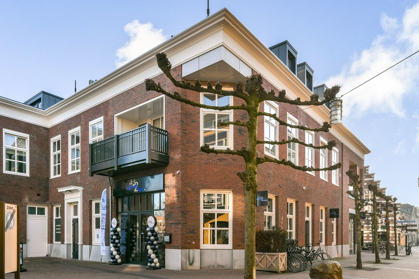 Foto 1 van Kerkplein 4-H