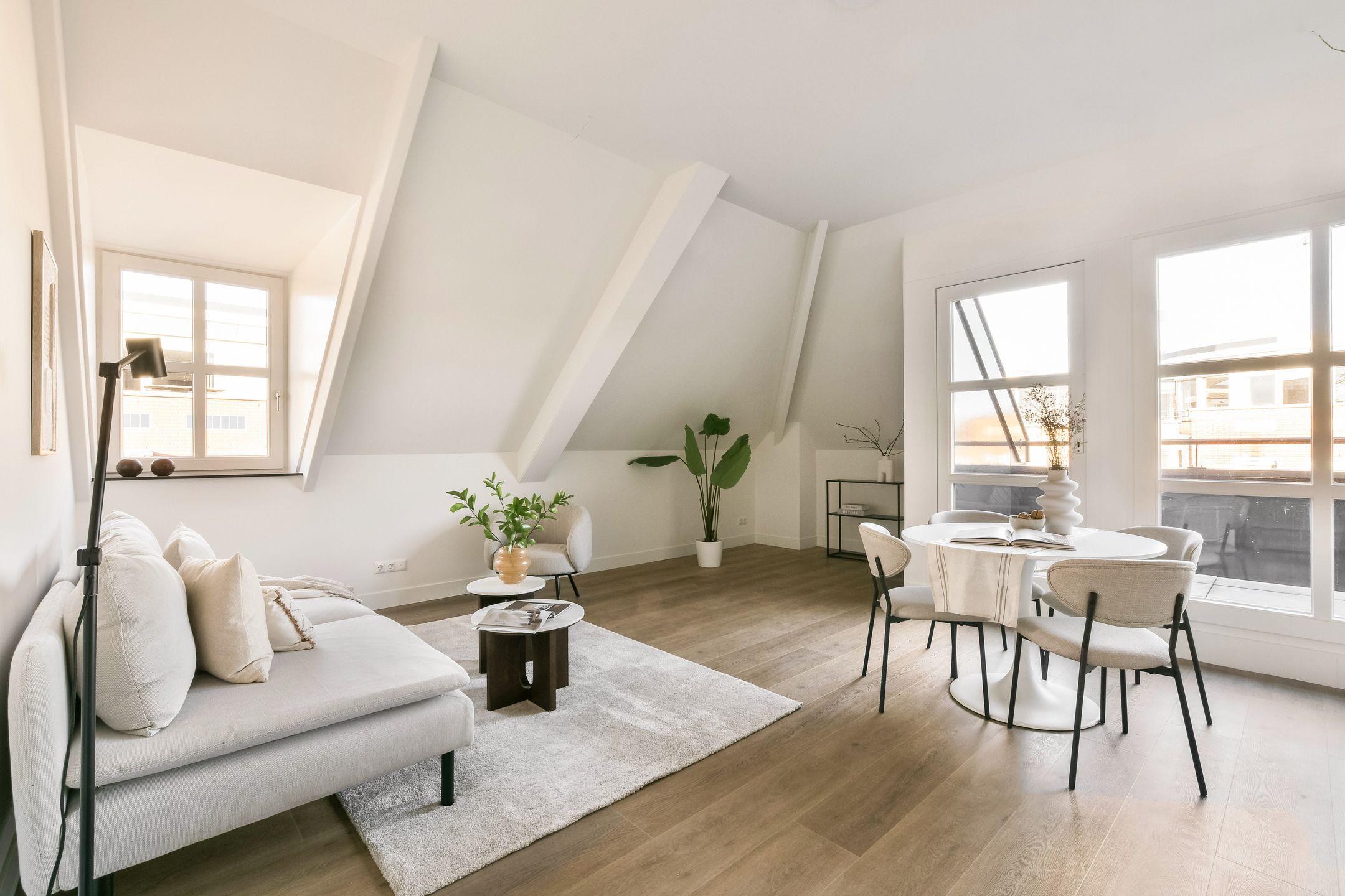 Foto 3 van Kerkplein 4-H