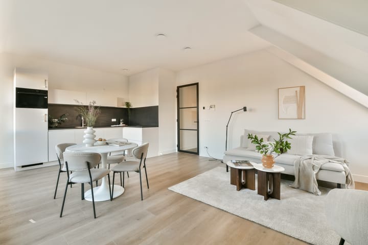 Foto 4 van Kerkplein 4-H