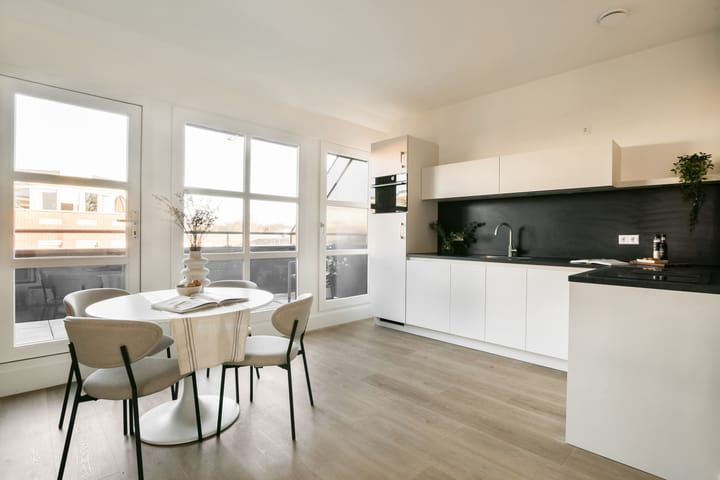 Foto 8 van Kerkplein 4-H