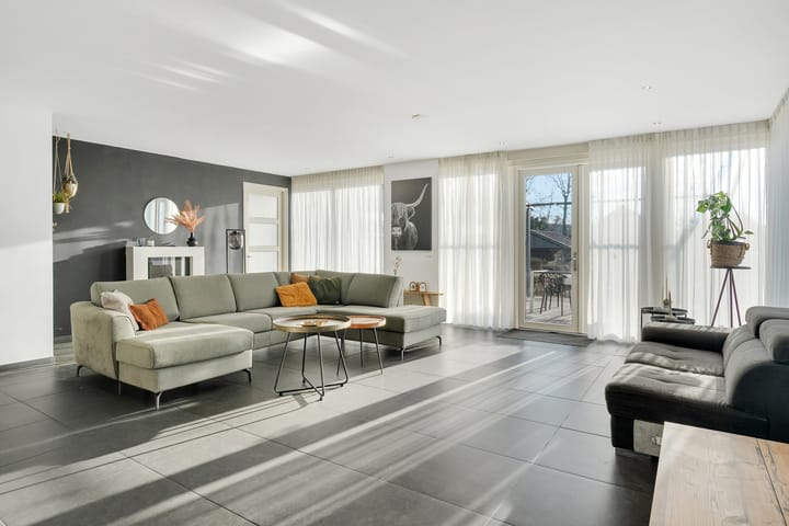 Photo 3 of Tweede Kampsweg 26