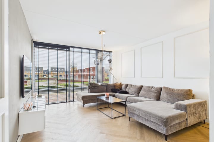 Foto 2 van Koninginnepage 26