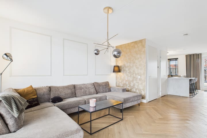 Foto 8 van Koninginnepage 26