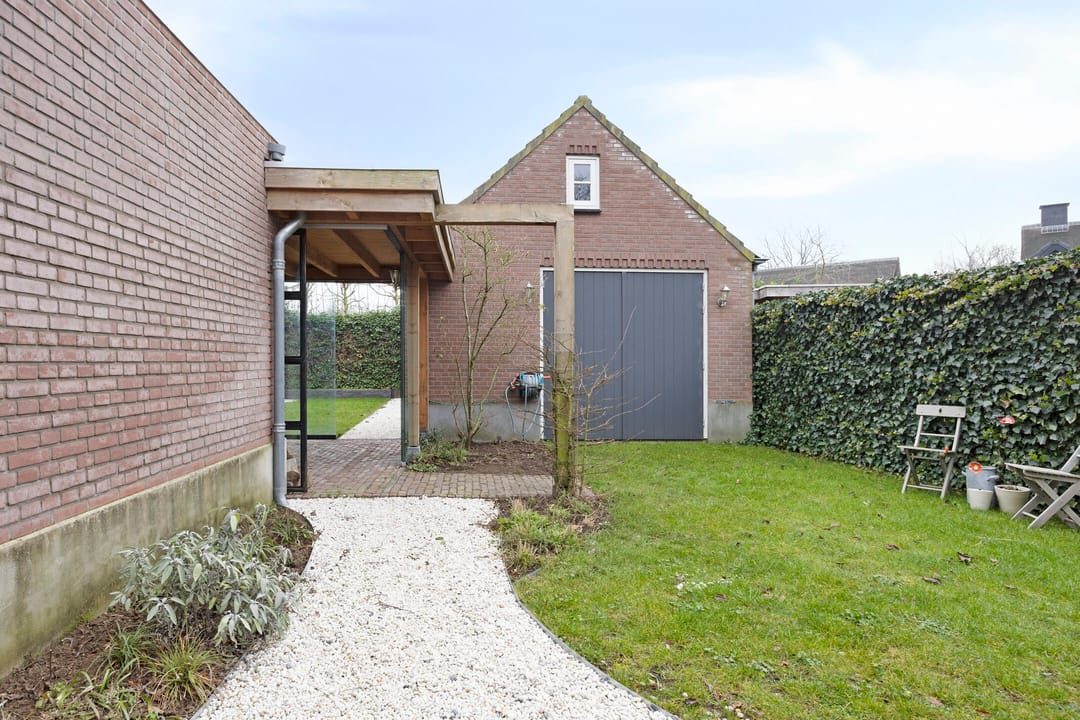 Photo 47 of Overschot 9