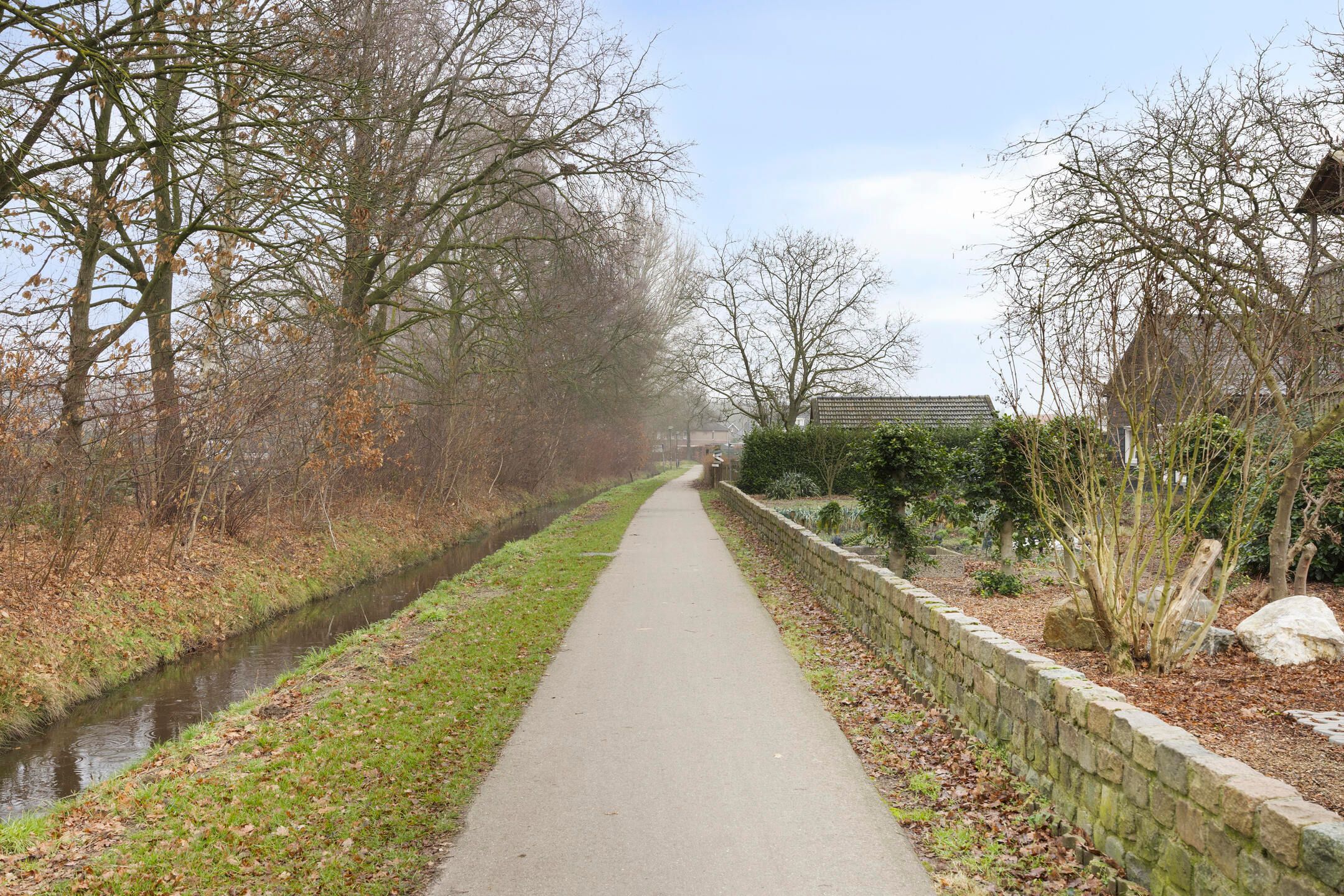 Photo 60 of Overschot 9