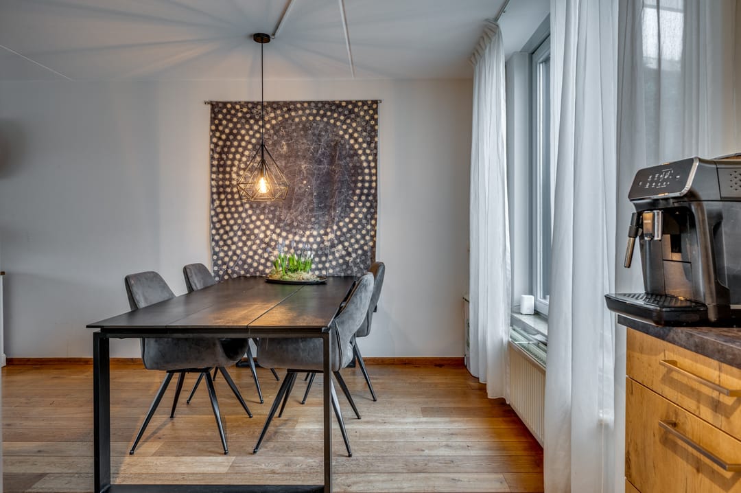 Photo 13 of Zwanenstraat 47