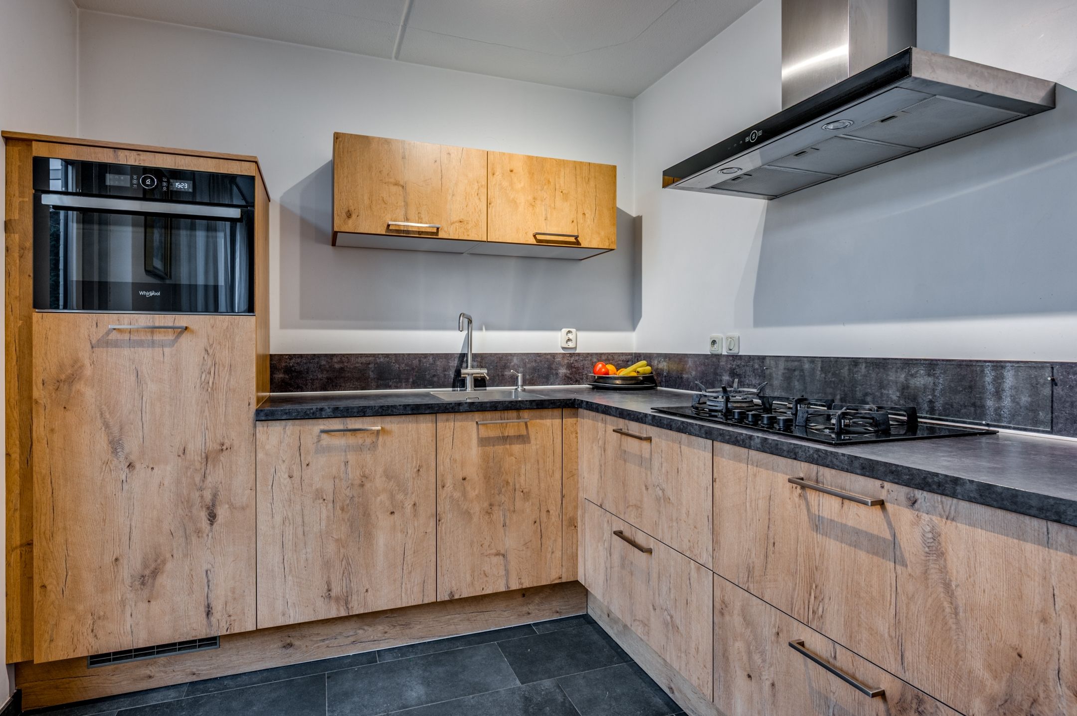 Photo 15 of Zwanenstraat 47