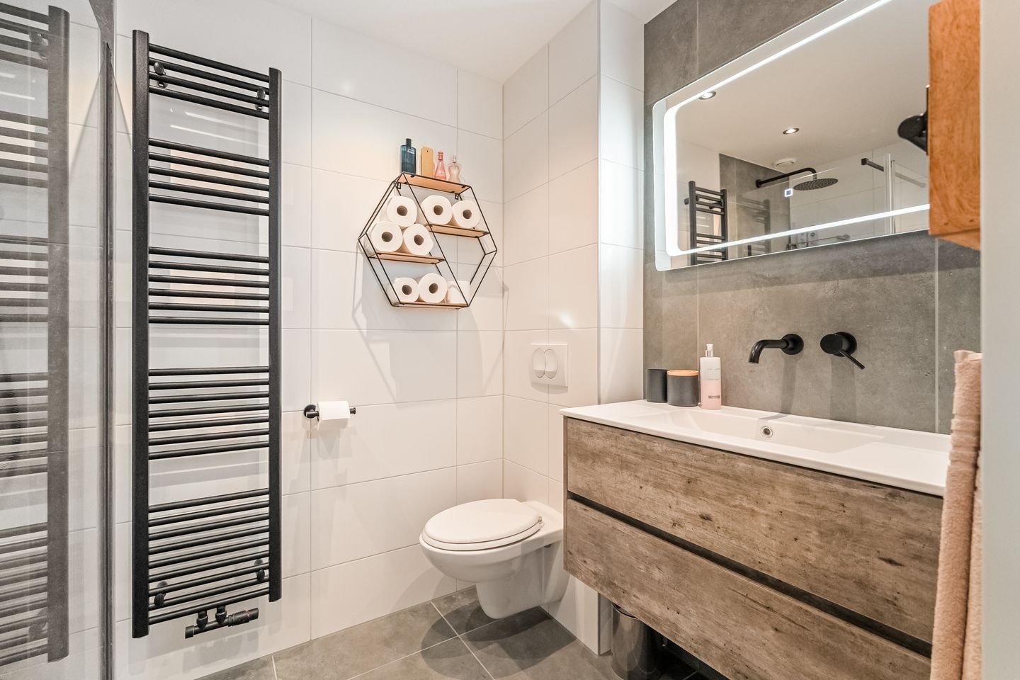 Foto 19 van Alie Postmastraat 27