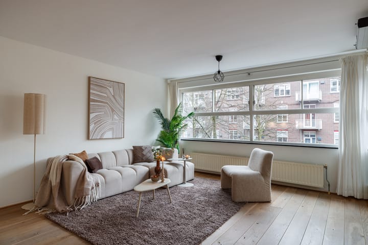 Photo 3 of Henriëtte Roland Holststraat 11