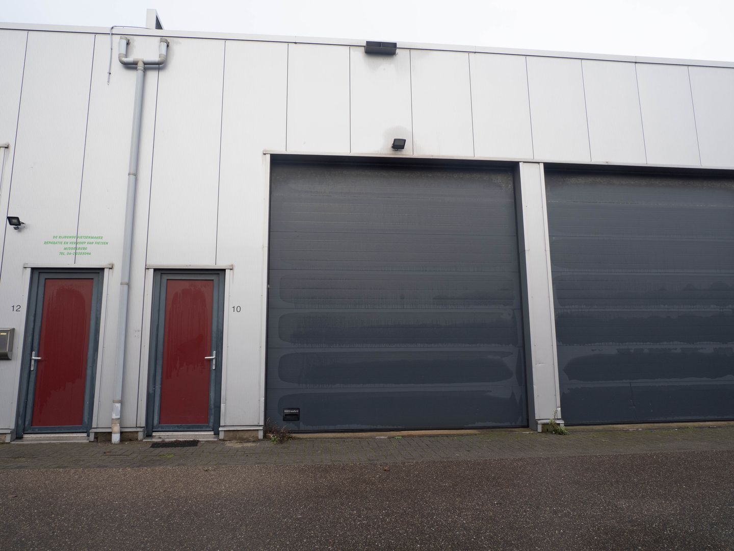 Bekijk foto 2 van Anodeweg 10