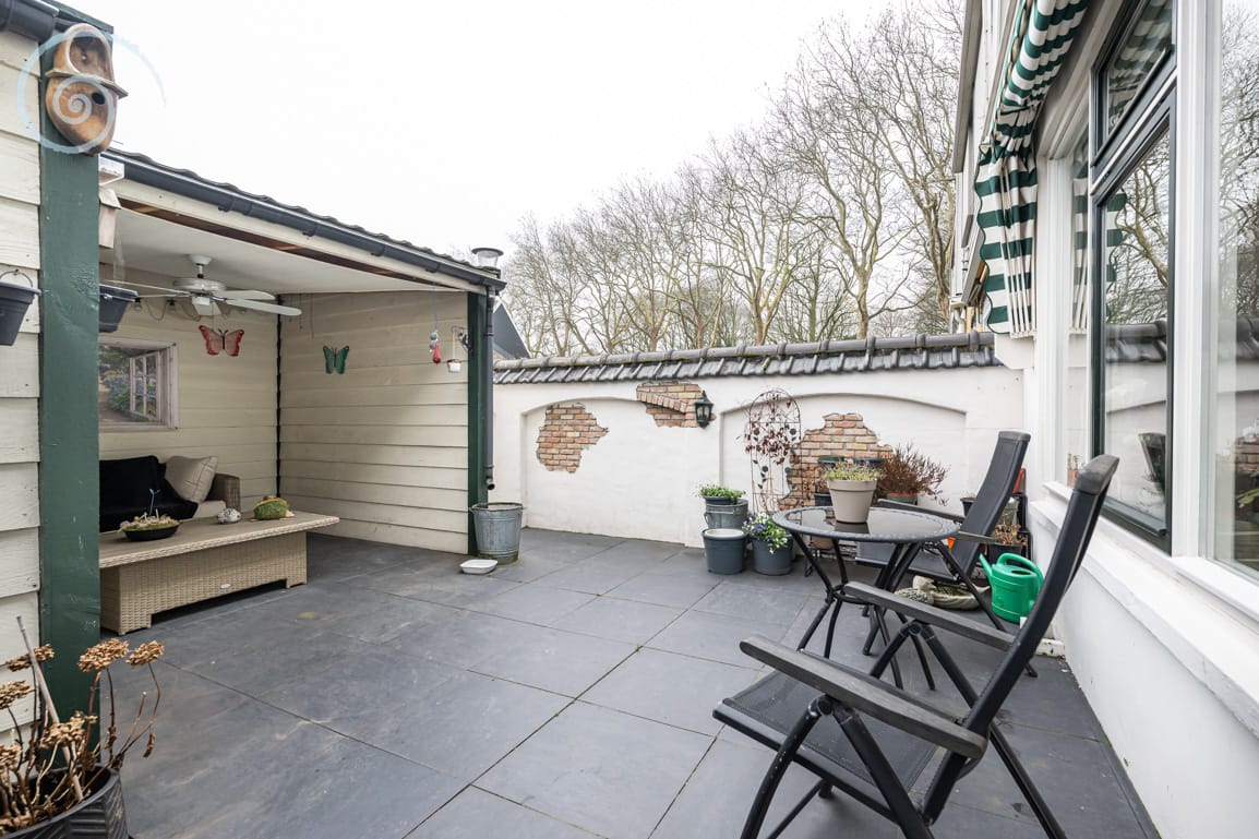 Photo 40 of Tuinstraat 6