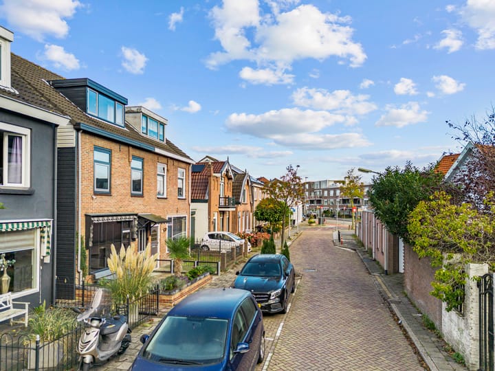 Foto 35 van Heemskerkerweg 92