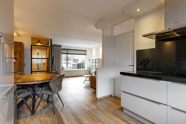 Photo 12 of Vogelkers 8