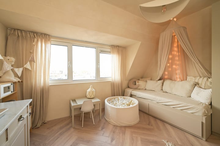 Photo 43 of Stuyvesantstraat 157