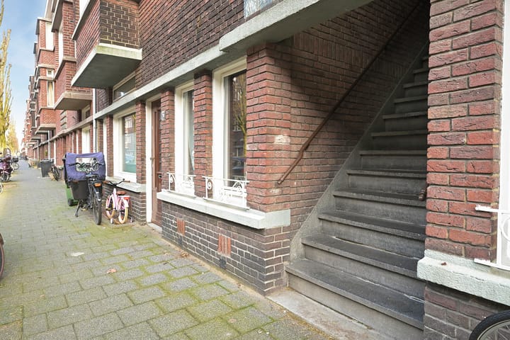 Photo 52 of Stuyvesantstraat 157