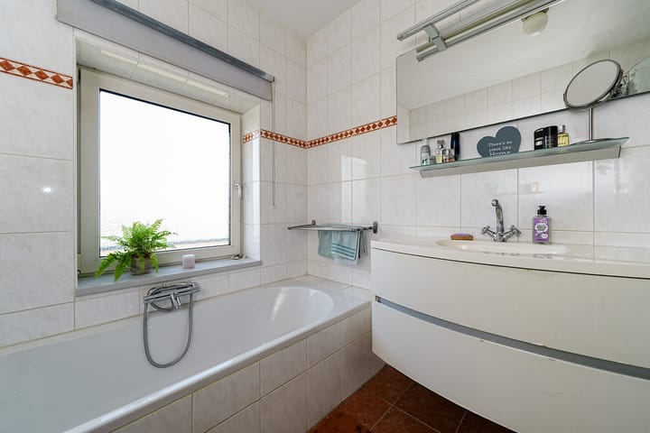 Photo 16 of Notenhagen 14