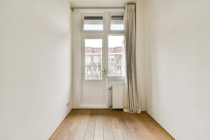 Foto 16 van Frederik Hendrikstraat 124-2