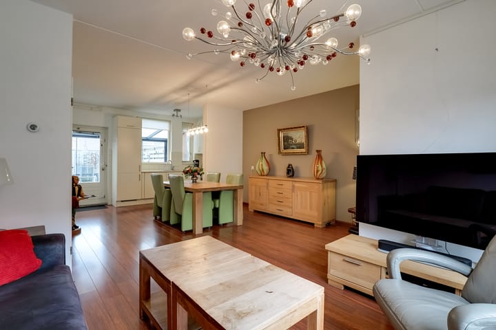 Foto 2 van Butterwoud 105