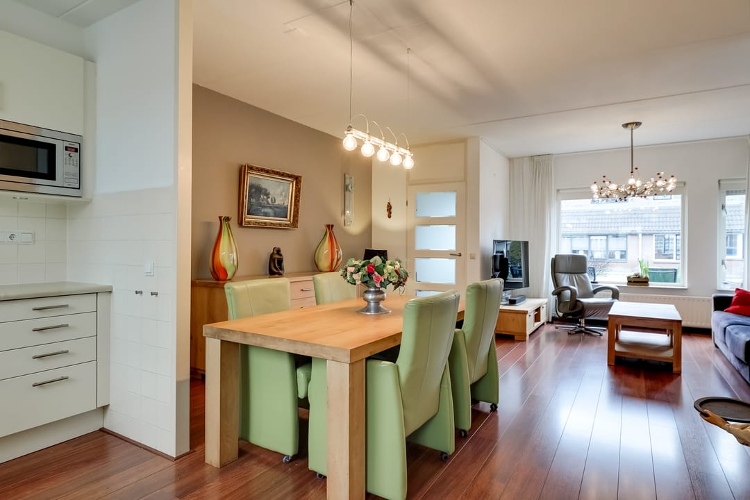 Photo 11 of Butterwoud 105