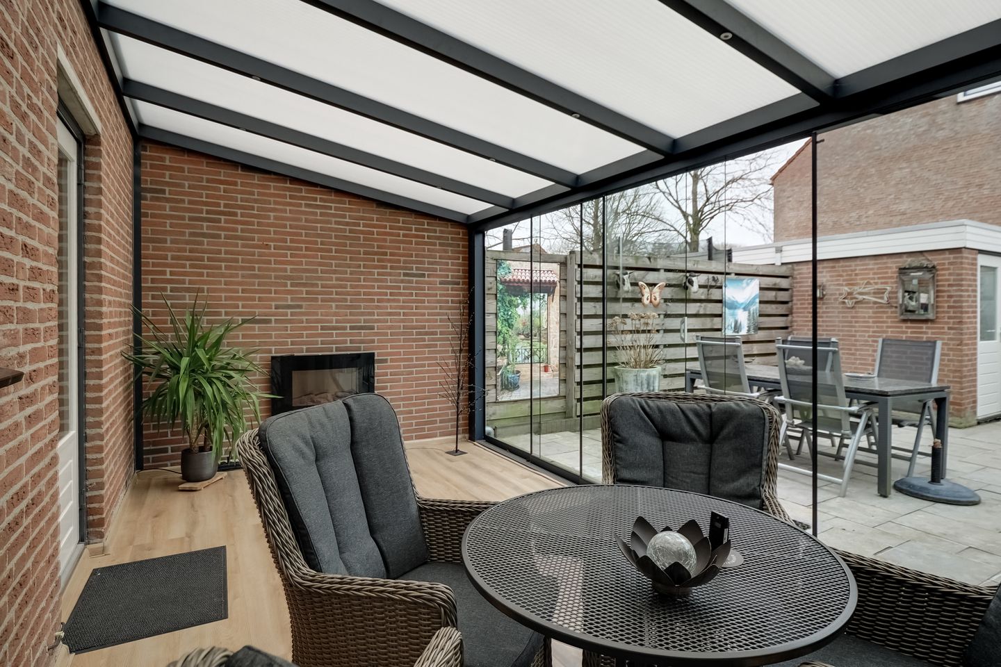 Photo 20 of Butterwoud 105