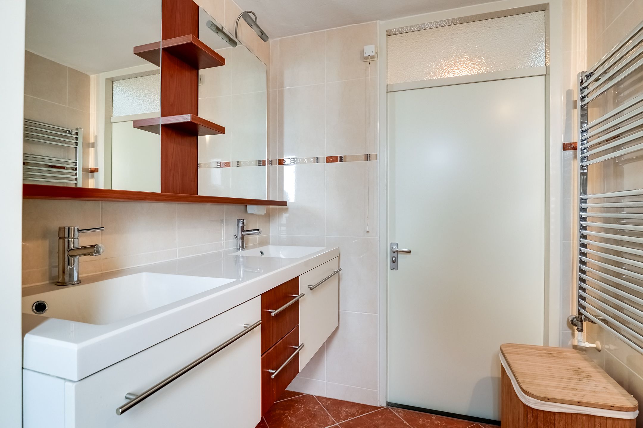 Photo 33 of Butterwoud 105