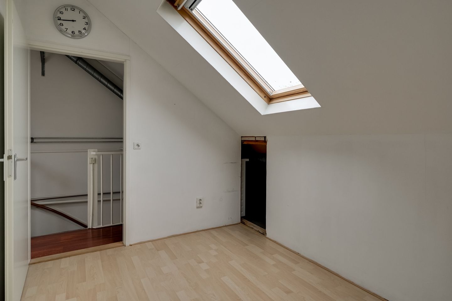 Photo 44 of Butterwoud 105