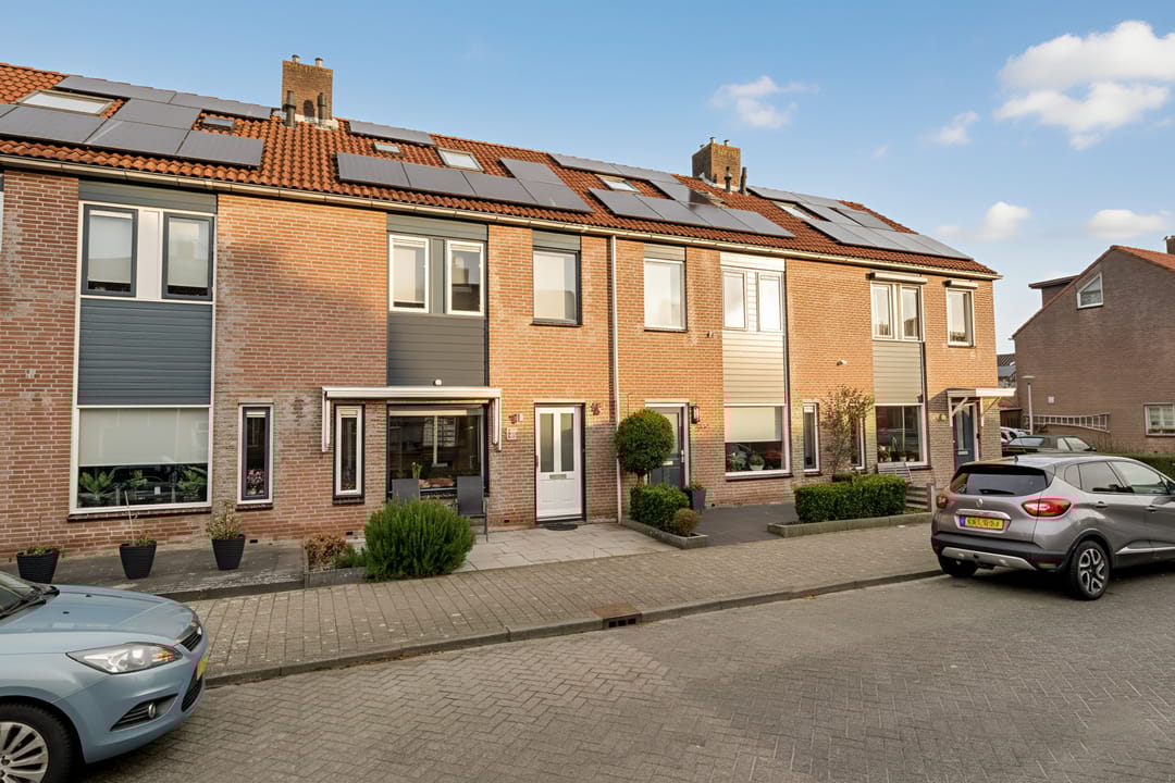 Photo 47 of Butterwoud 105