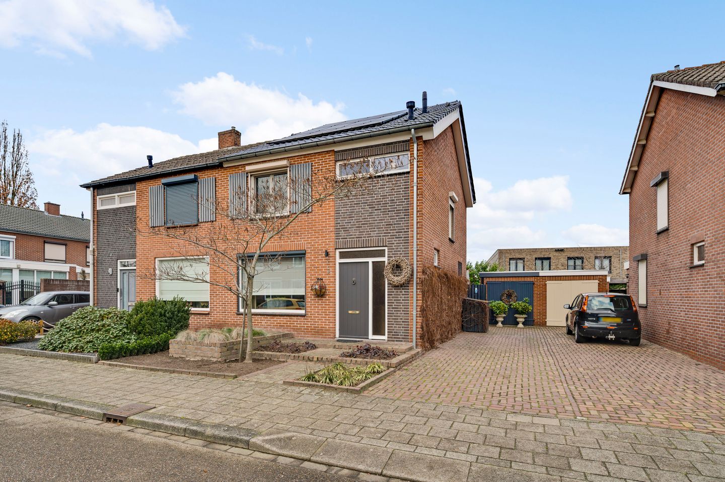 Photo 5 of Van Reiffenburgstraat 3