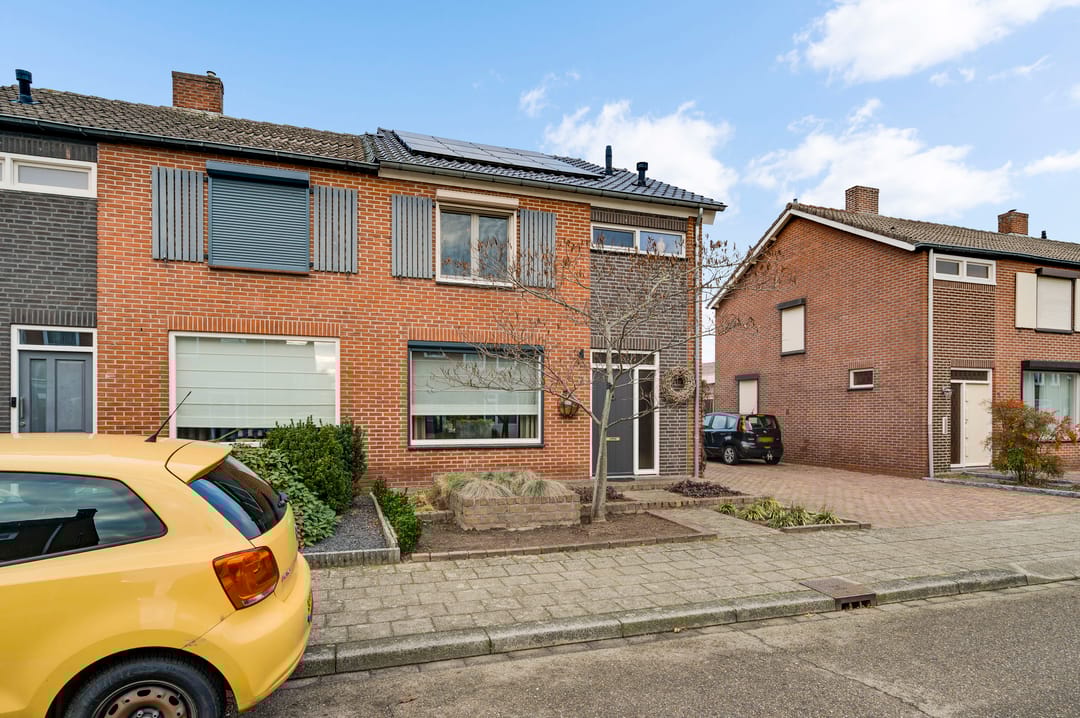 Photo 7 of Van Reiffenburgstraat 3